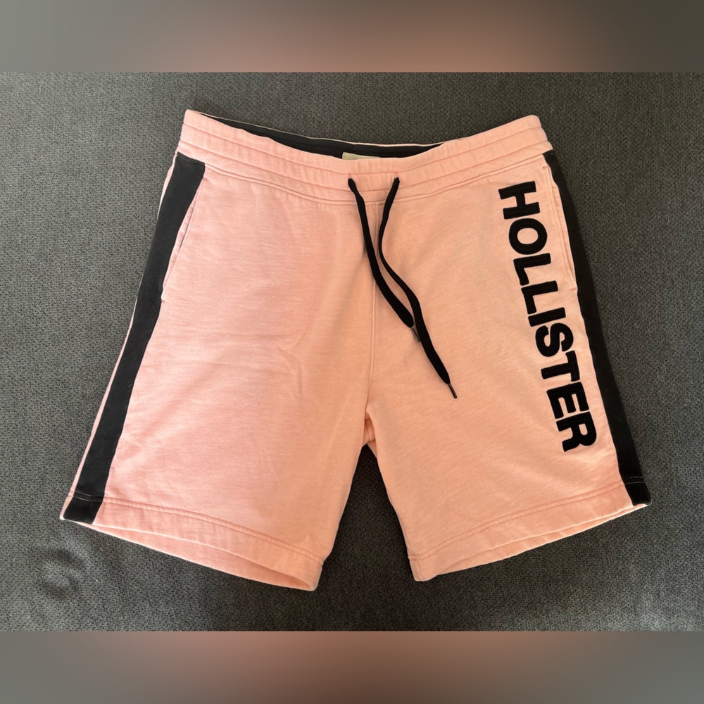 Hollister Men’s size medium shorts